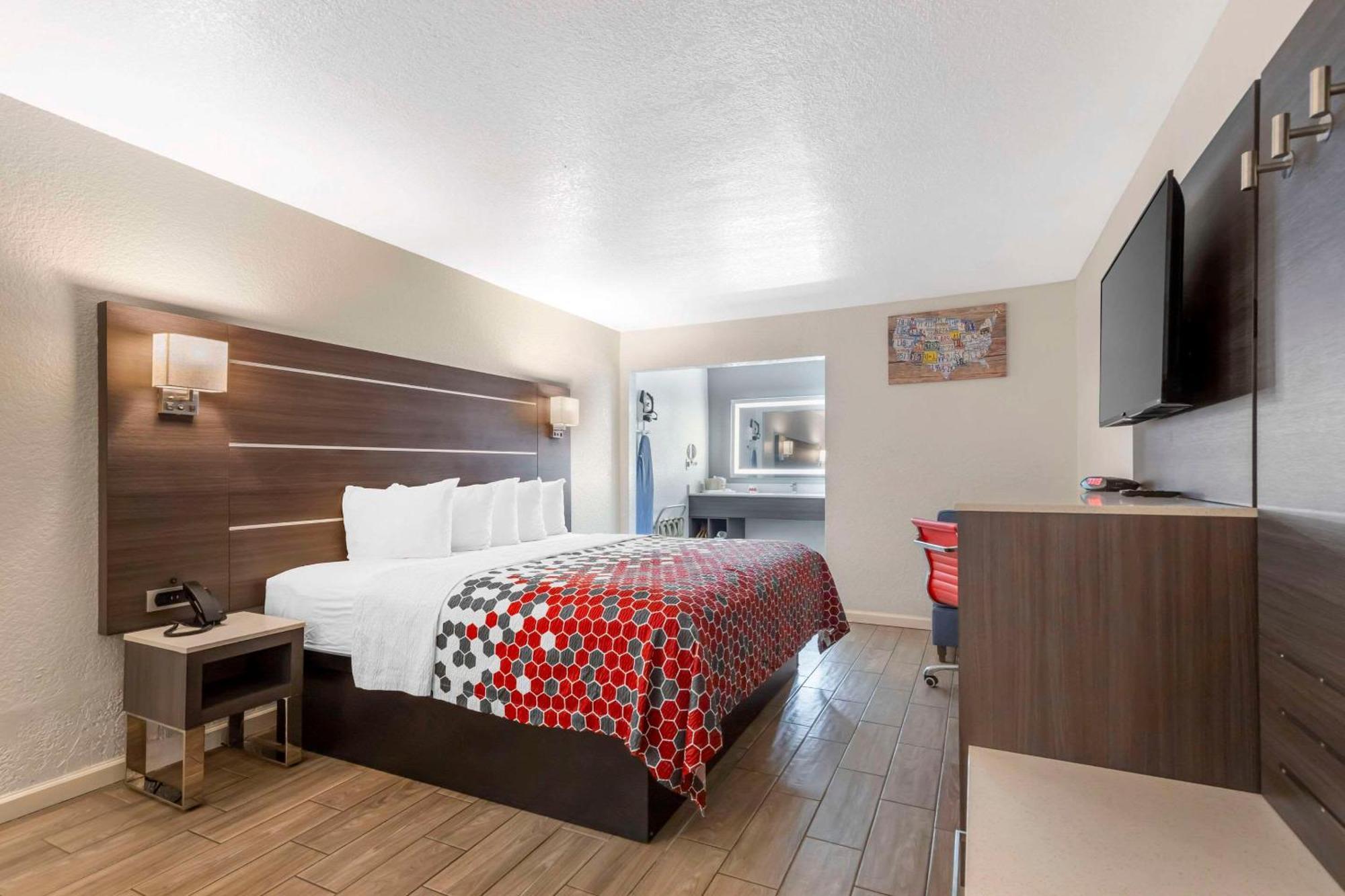 Econo Lodge Inn & Suites Near Lackland Afb Сан Антонио Екстериор снимка